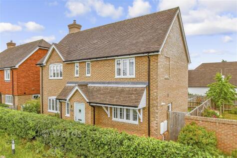 Carpenters Lane, Hadlow, Tonbridge, Kent