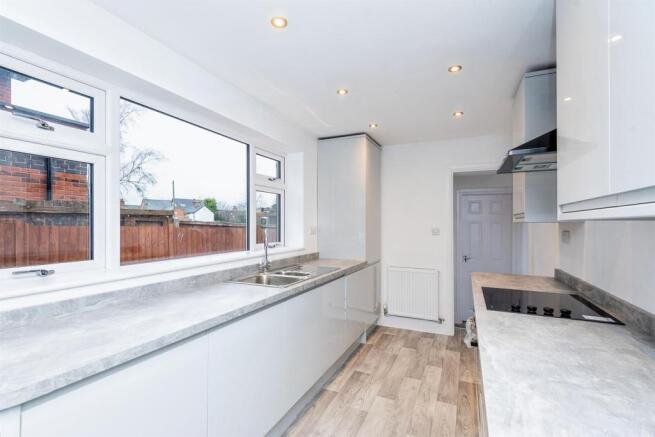 Kitchen:
