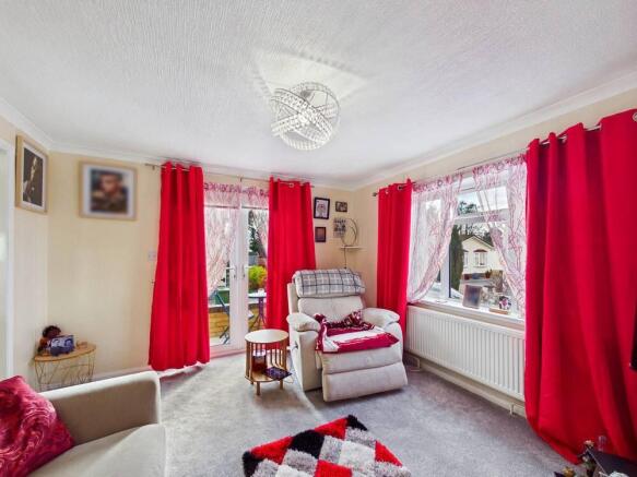 2 bed Park Home for sale Image 5
