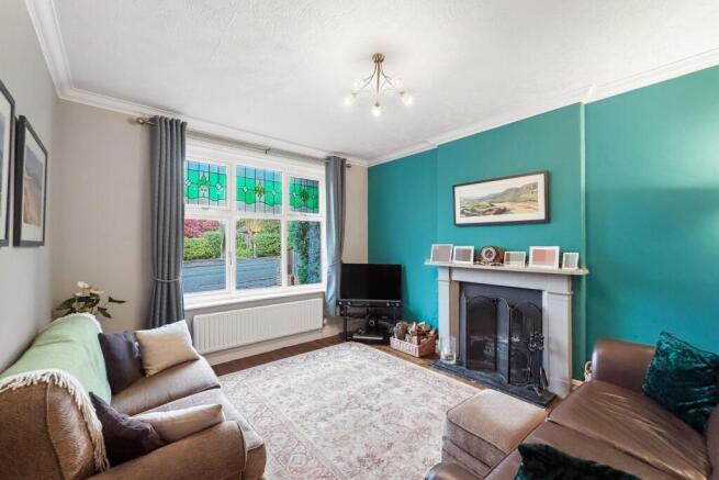 Delahays Road, Hale photo 4