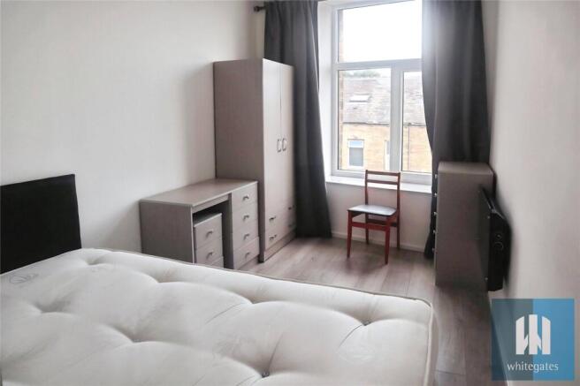 2 bed Apartment to rent Image 5