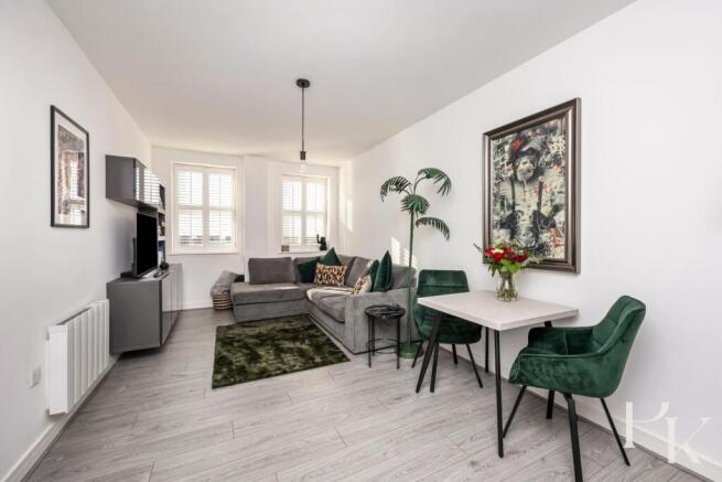 The Pinnacle, Flat 51-009.JPG