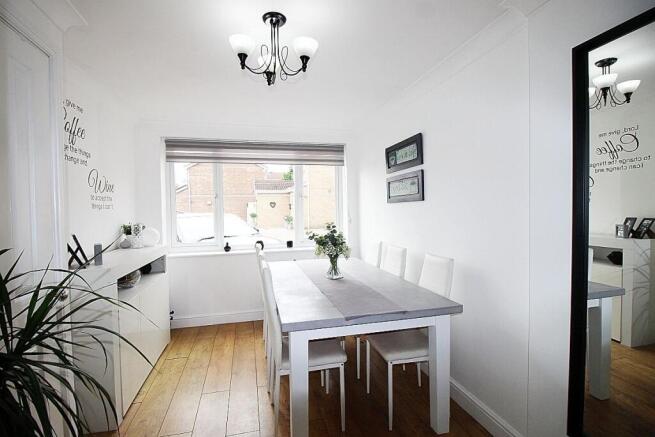 3 bed Detached for sale Image 12