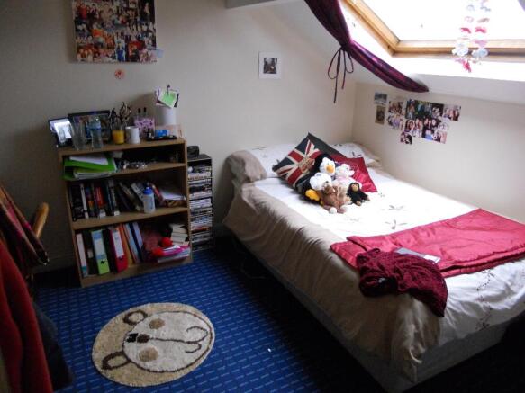 8 bed Terraced to rent Image 11