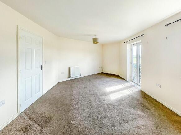 2 bed Apartment for sale Image 6