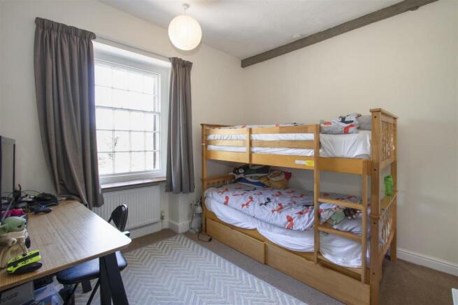 Bed2.2.jpg