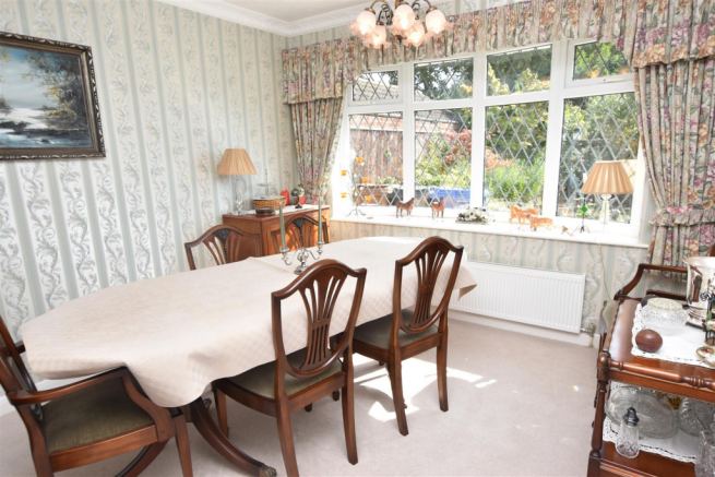 DINING ROOM/BEDROOM 3