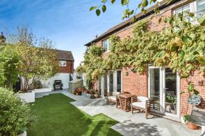 3 The Barn, Gyes Old Yard, White Street, Devizes SN10 4DA