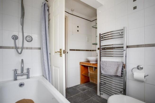 Teesdale 43 Commonside Family Bathroom.jpg
