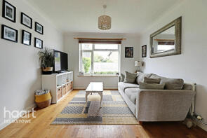 19, Weir Place, Ipswich IP10 0QA