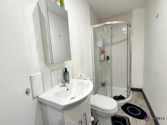 14 bed Block of Apartments for sale Image 5