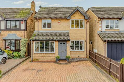 Carvers Croft, Woolmer Green