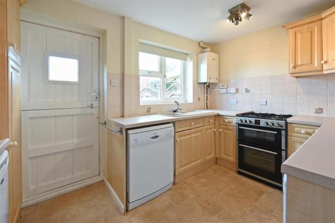 Chatsworth Road, Chichester photo 4
