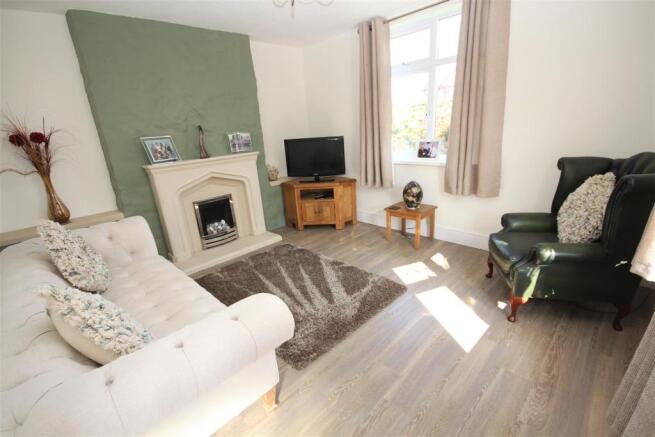 front room 1 .jpg