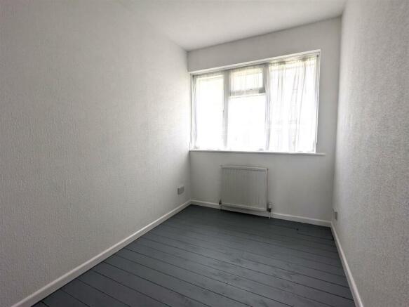 Bedroom 3.jpg