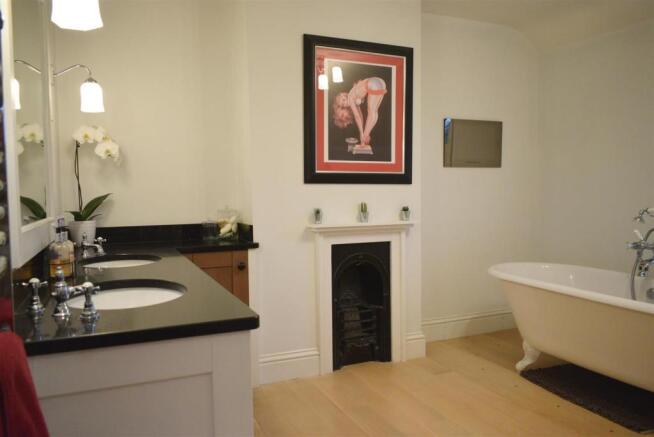 Bath 1.JPG