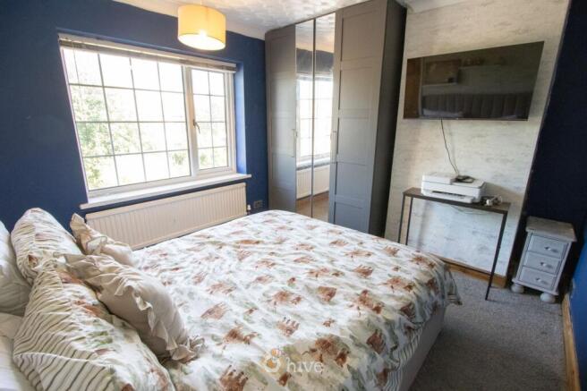 3 bed Terraced for sale Image 9