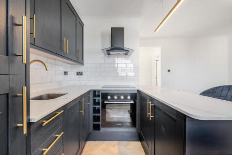 Colvestone Crescent, London, E8