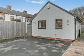 2, Vale View, Castleford WF10 5XX