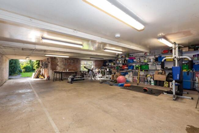Garage
