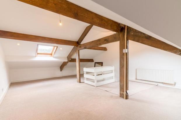 4 bed Terraced to rent Image 11