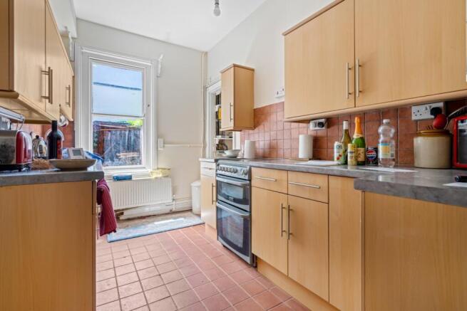 St Lukes Place, Cheltenham, GL53 photo 4