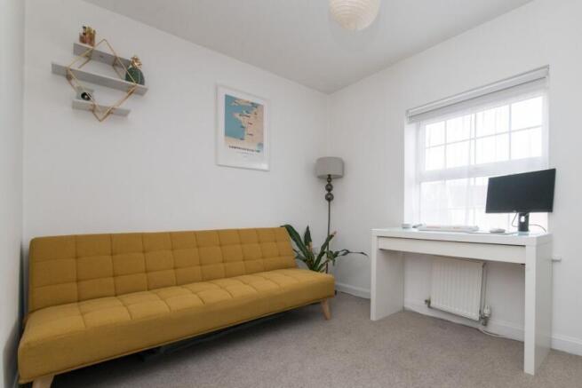 2 bed Flat for sale Image 5