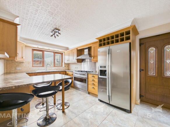 CAM02406G0-PR0570...