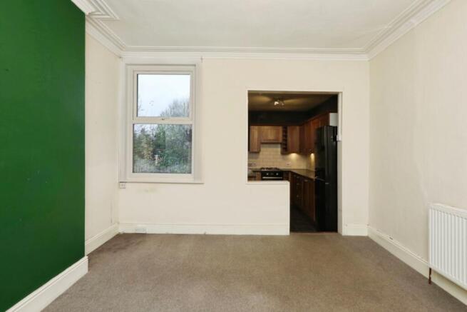 5 bed Terraced for sale Image 9