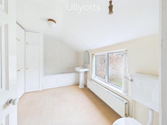 3 bed Detached for sale Image 12