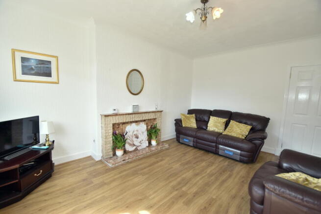 Murdostoun Crescent, Harthill, ML7 5SR photo 4