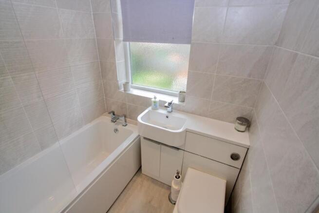 BATHROOM/W.C.