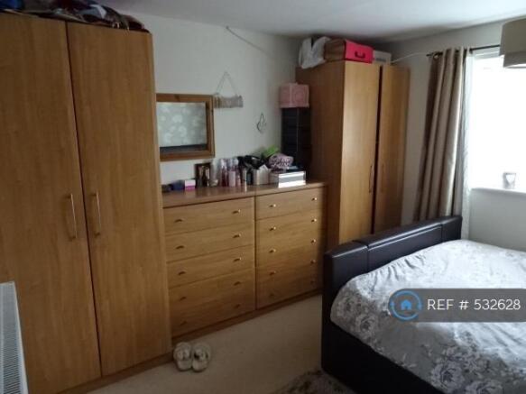 Master Bedroom - Fitted Wardrobes
