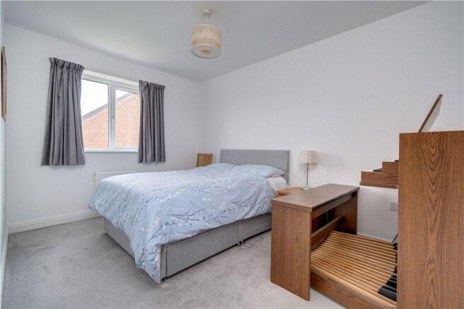 4 bed Detached for sale Image 8