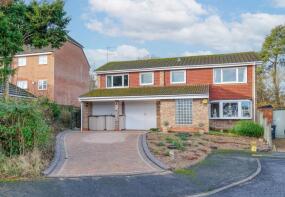 16, Alveston Close, Redditch B98 0TF