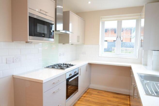 3.kitchen 2new.JPG
