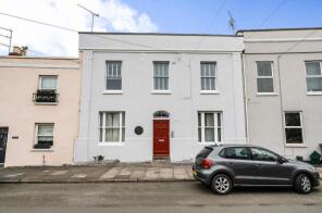 Flat 4, 3 Railway Buildings, Norwood Road, Cheltenham GL50 2BW