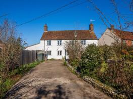 Holmdale, Wood Norton Road, Fakenham NR21 0EX
