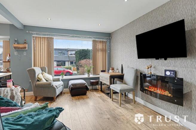 3 bed Semi-Detached for sale Image 10