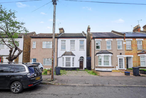 48 Stanley Road, South Woodford, London, E18 2NS