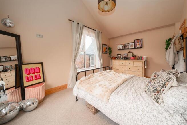 Bedroom4-3.jpg