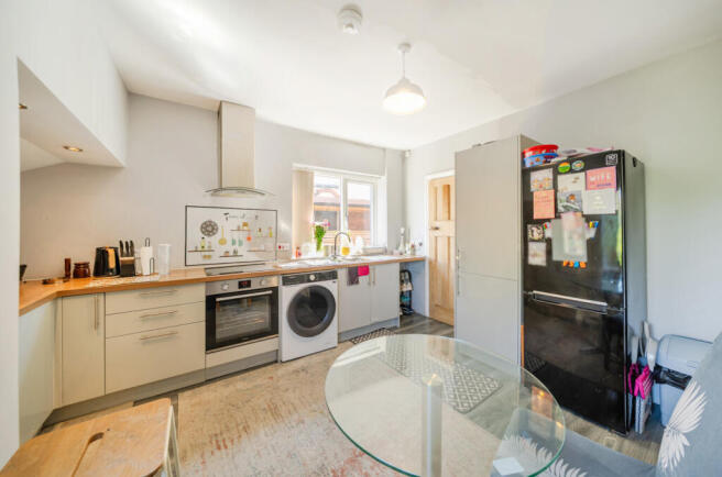 2 bed Semi-Detached for sale Image 5