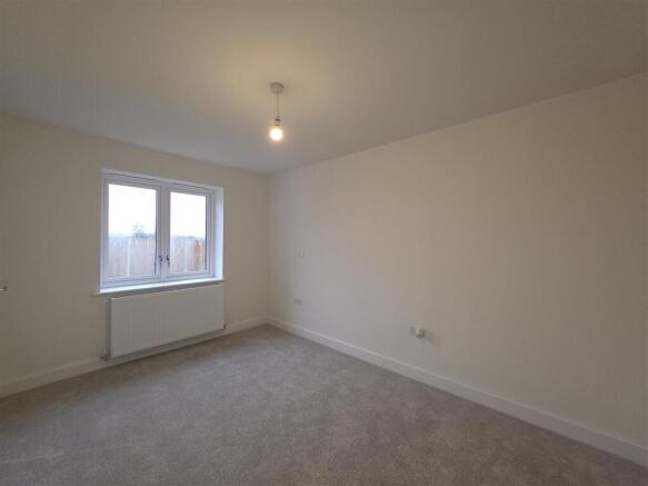 3 bed Detached Bungalow for sale Image 9