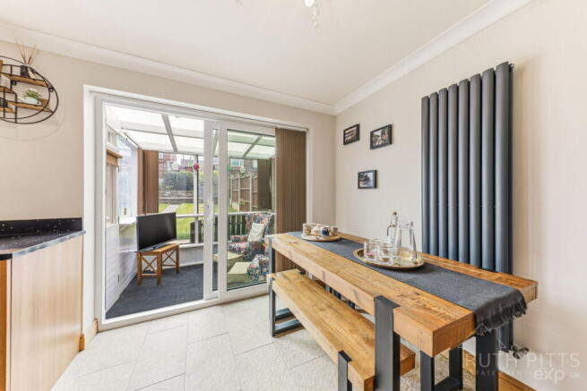 3 bed Semi-Detached for sale Image 10