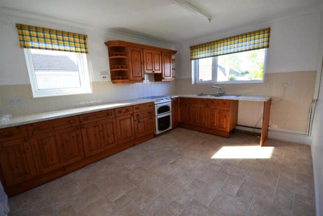 Kitchen / Breakfast Room
