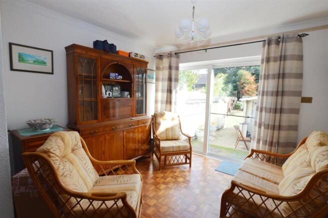 7 Keswick Road garden room.jpg