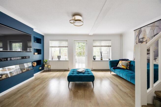 Meadow Close, E4
