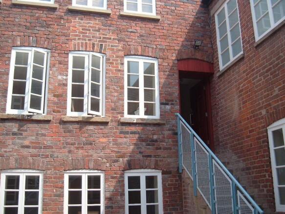 1 bed Apartment to rent Image 8