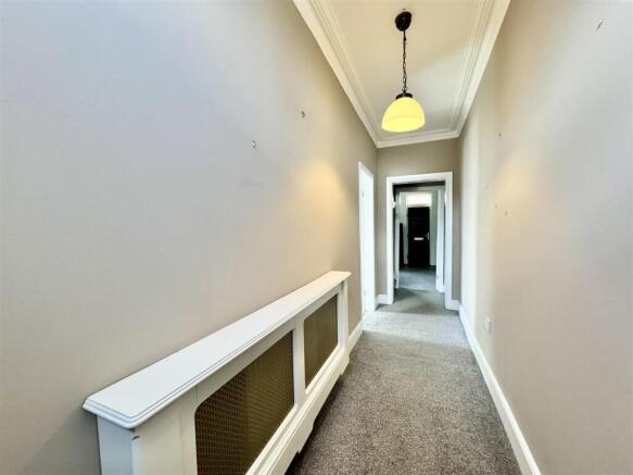 2 bed End of Terrace to rent Image 8