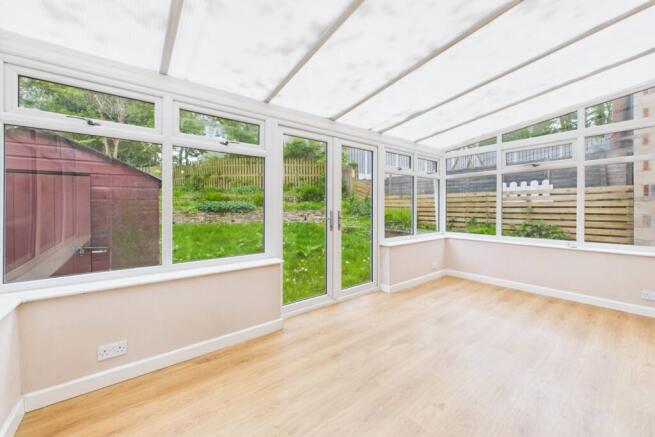3 bed Semi-Detached for sale Image 6